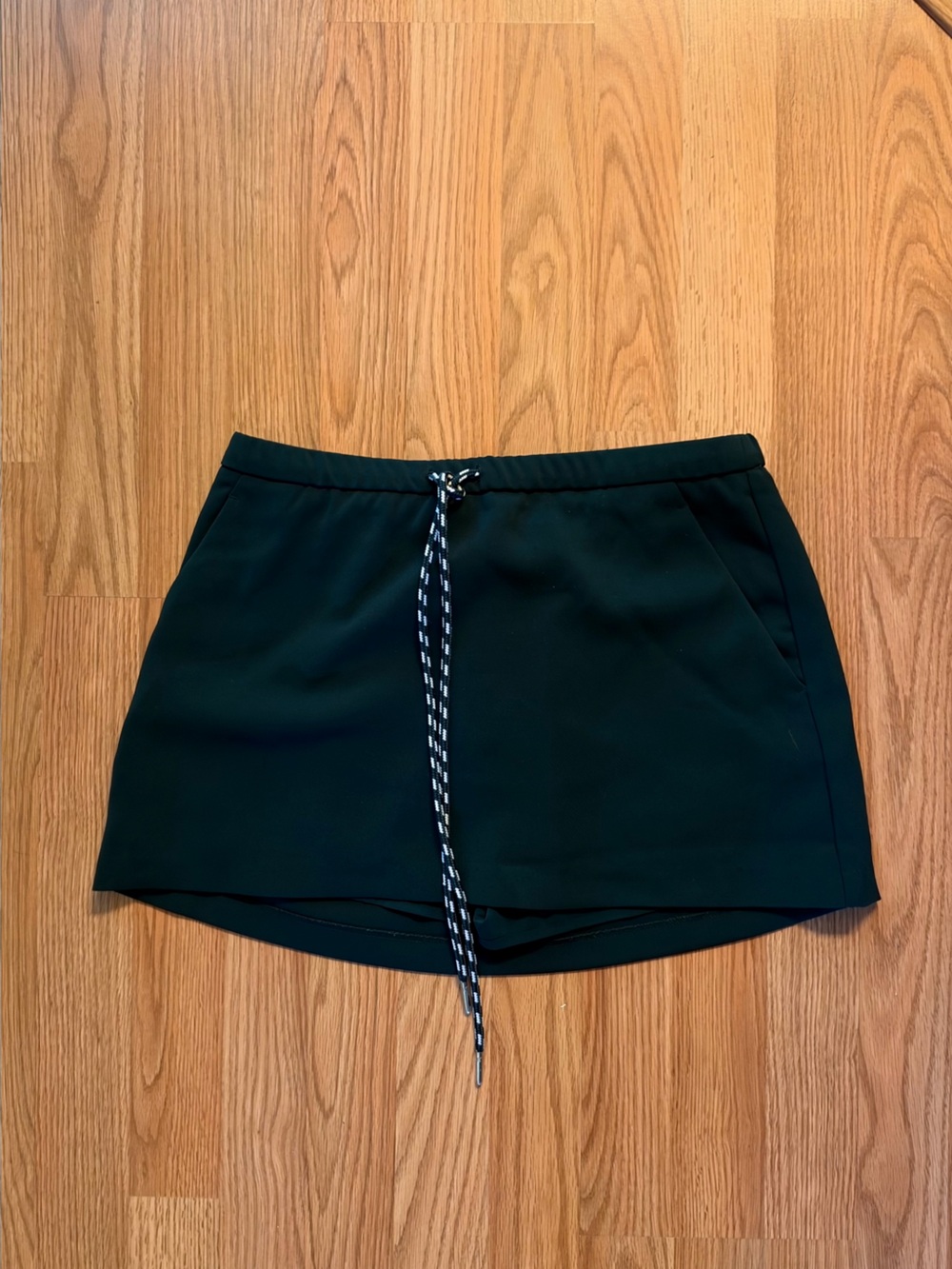 Abercrombie & Fitch Women's Green Skort